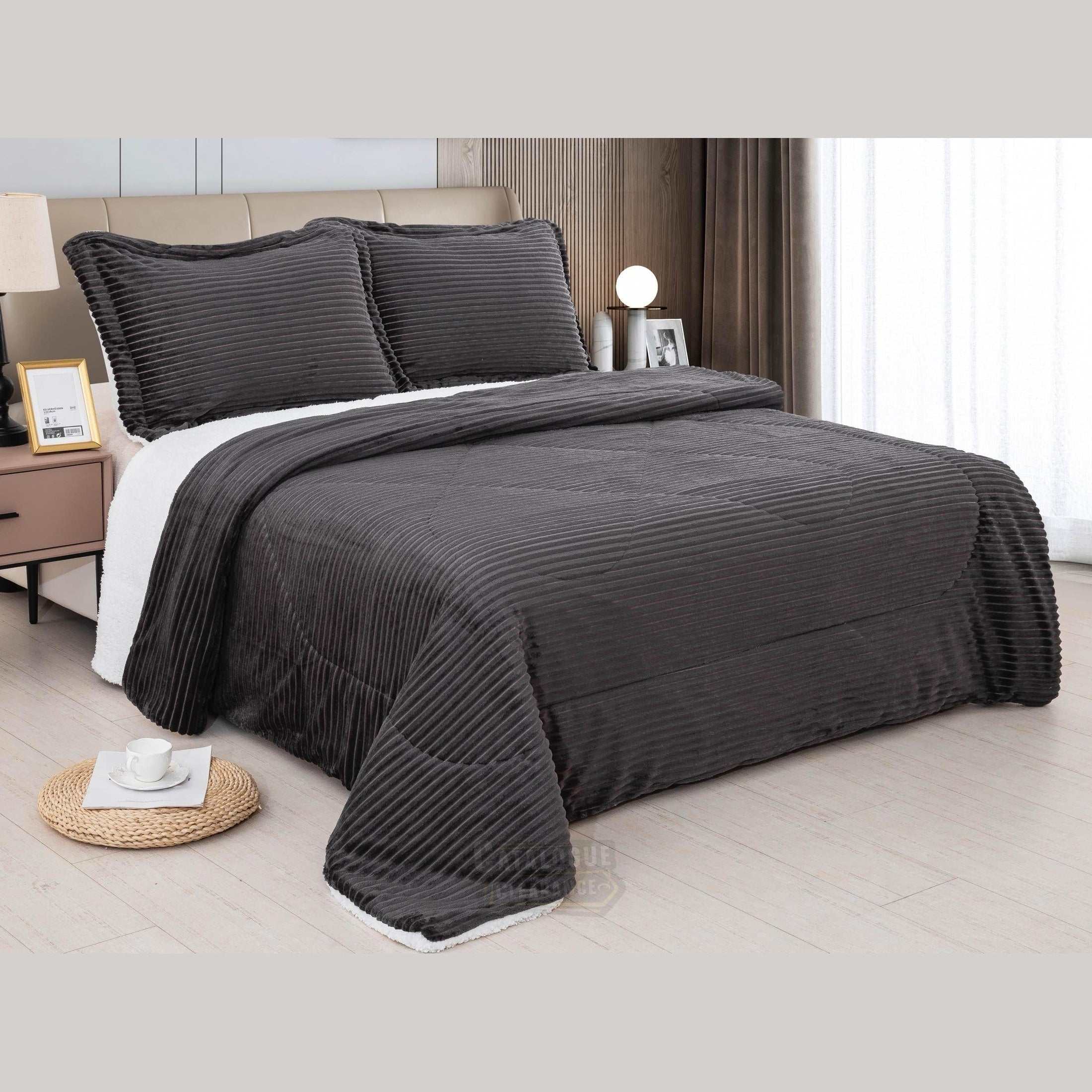 3PCS Luxurious Quilted Bedspread
