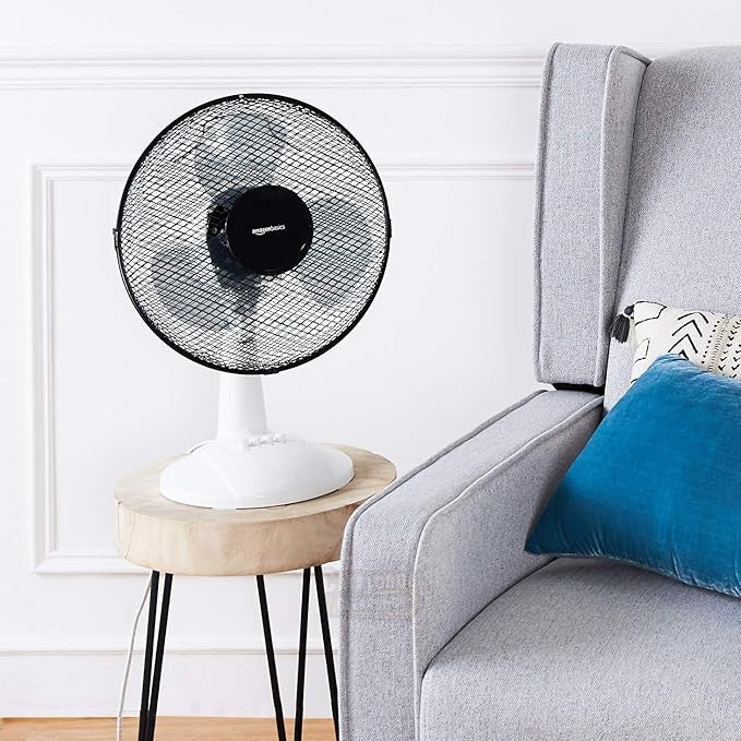 AmazonBasics 40W Oscillating Table Fan – 3-Speed Settings