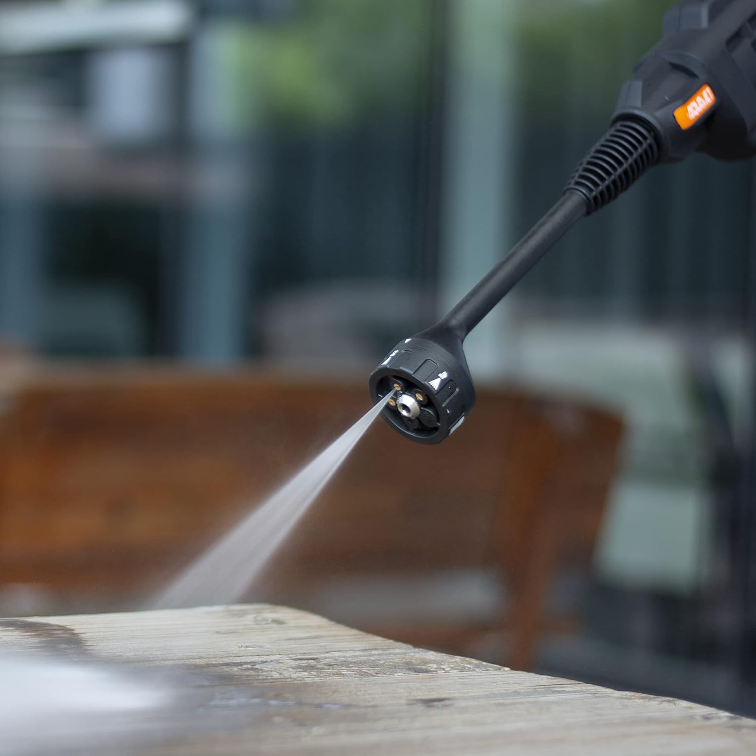 Yard Force 22 Bar 20V Aquajet Cordless Pressure Cleaner with 2.5Ah Lithium-Ion Battery, Charger & Accessories