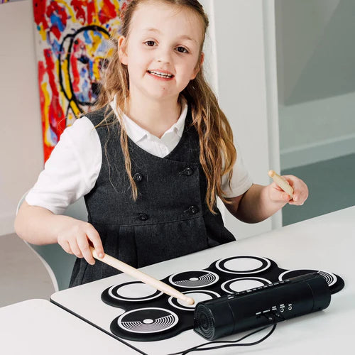 Electronic Drum with Built-In Speakers
