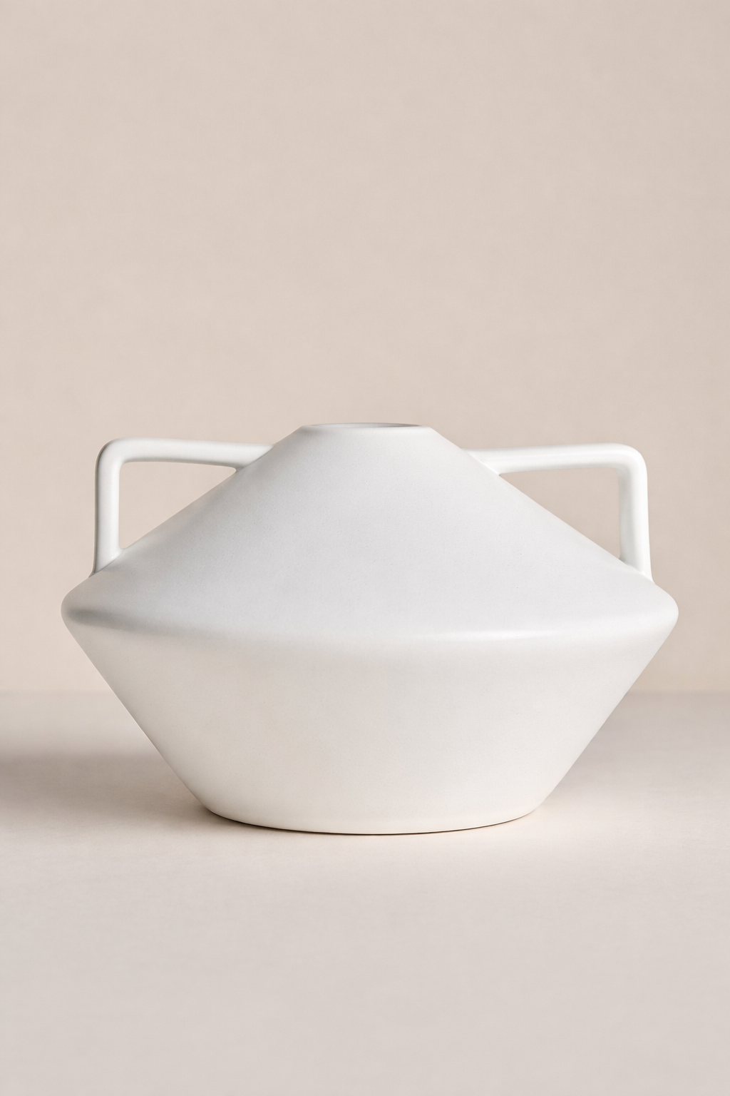 High Street Large Angular Ceramic Vase – White