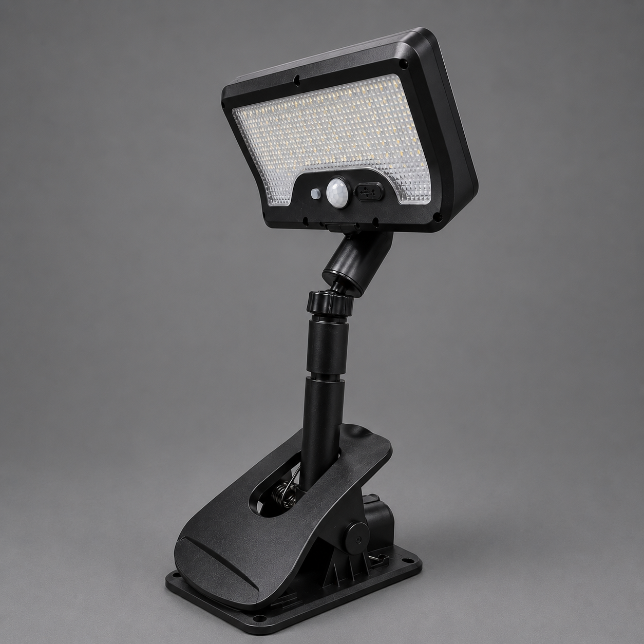 SOLAR CLIP-ON LIGHT - 92 LED SENSOR SECURITY LIGHT