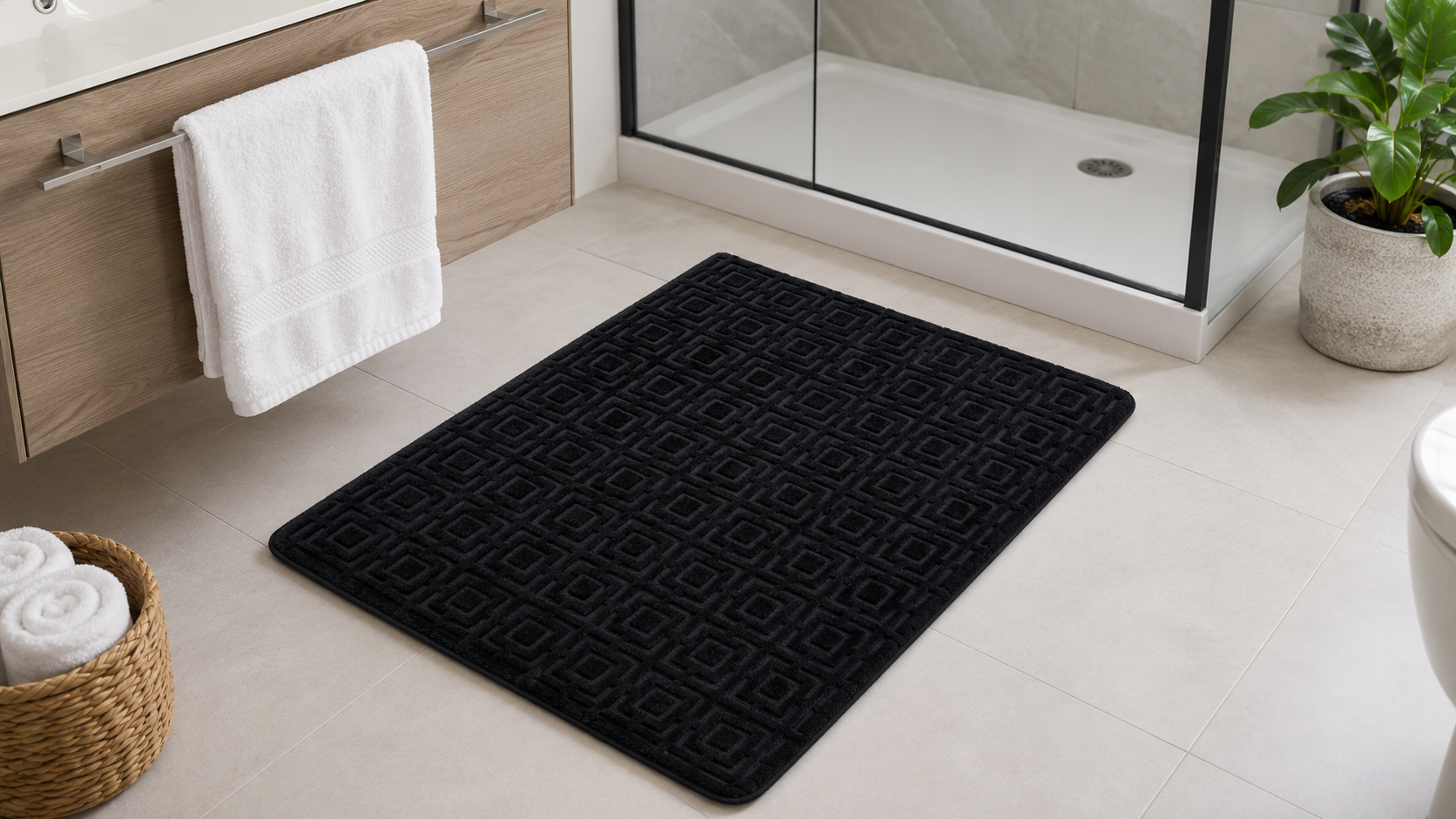 HIGH ST BRAND - BLACK MONOCHROME BATH MAT ONLY - SINGLE PIECE -(50*80CM)