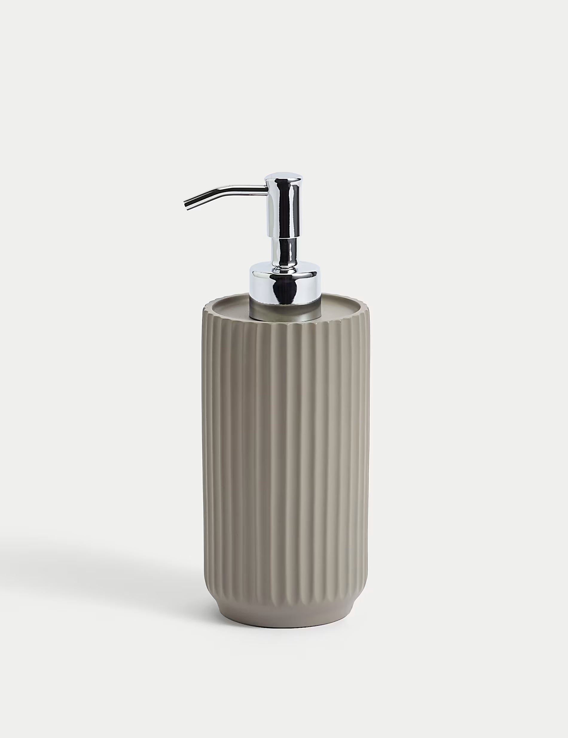High Street Modern Ribbed Bathroom Accessory Set – Minimalist Ceramic Collection