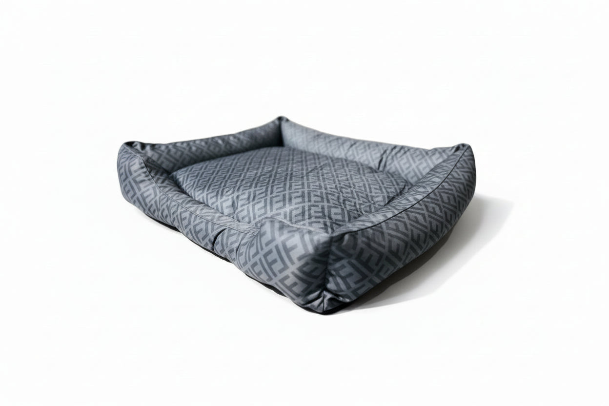 Cotton King Medium Pet Bed – Grey Pattern