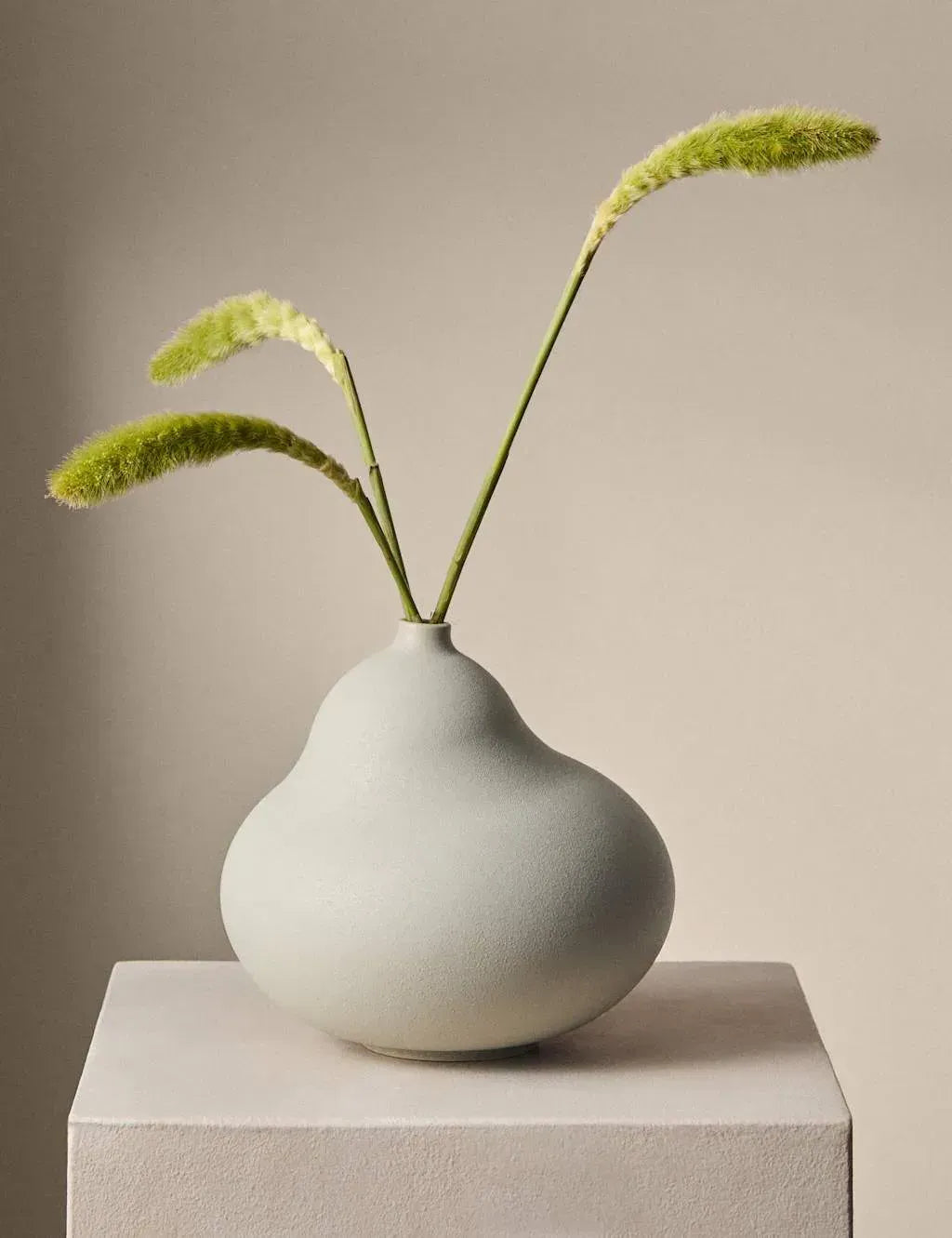 High Street Wide Organic Ceramic Vase – Cream Textured Decorative Vase