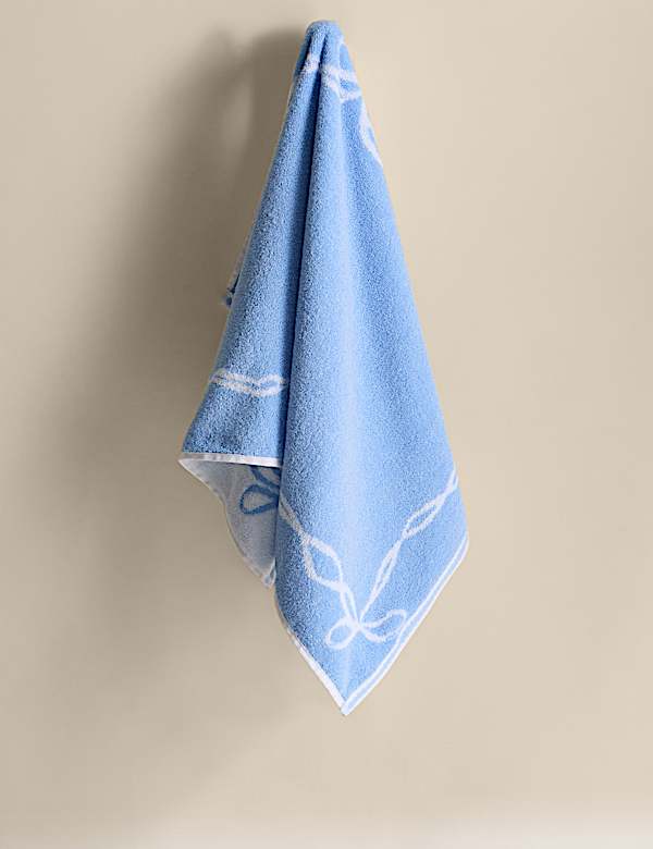 Pure Cotton Bow Hand Towel – 550 GSM Soft & Absorbent StayNew™ Towel 50 x 90 CM