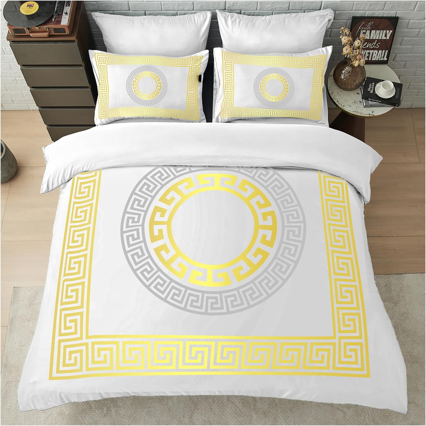 Luxury Greek Key Microfibre Duvet Cover Set – Reversible Black & Gold Soft Cosy Bedding with Pillowcases