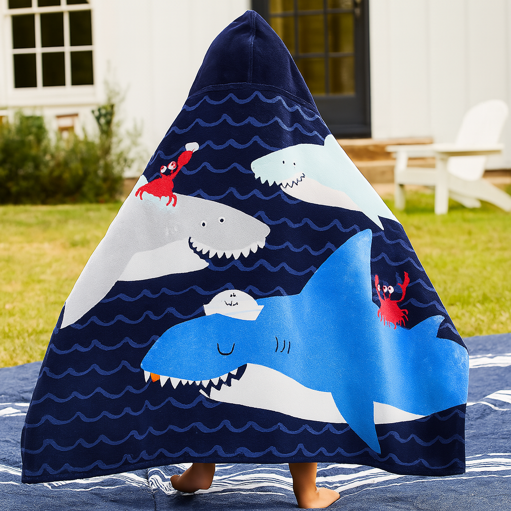 Shark Hooded Throw – 110 x 140 cm (43” x 55”)