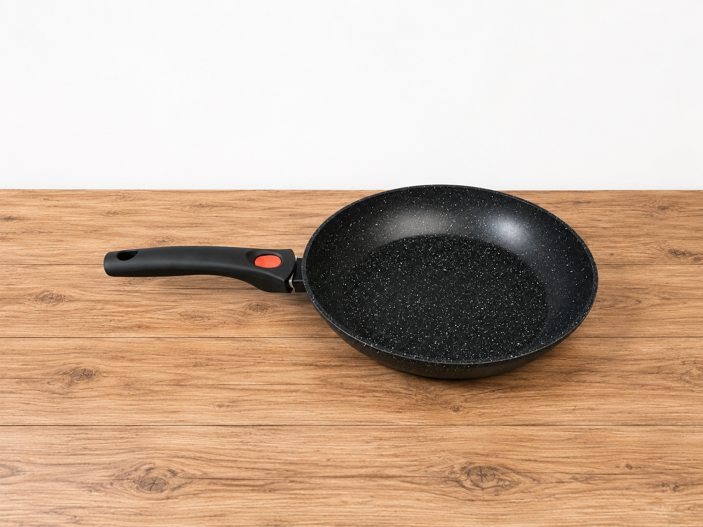 FRY PAN WITH DETACHABLE HANDLE - 28cm - INDUCTION COMPATIBLE WITH PFOA & PTFE-Free - BLACK EDITION by EISENBACH
