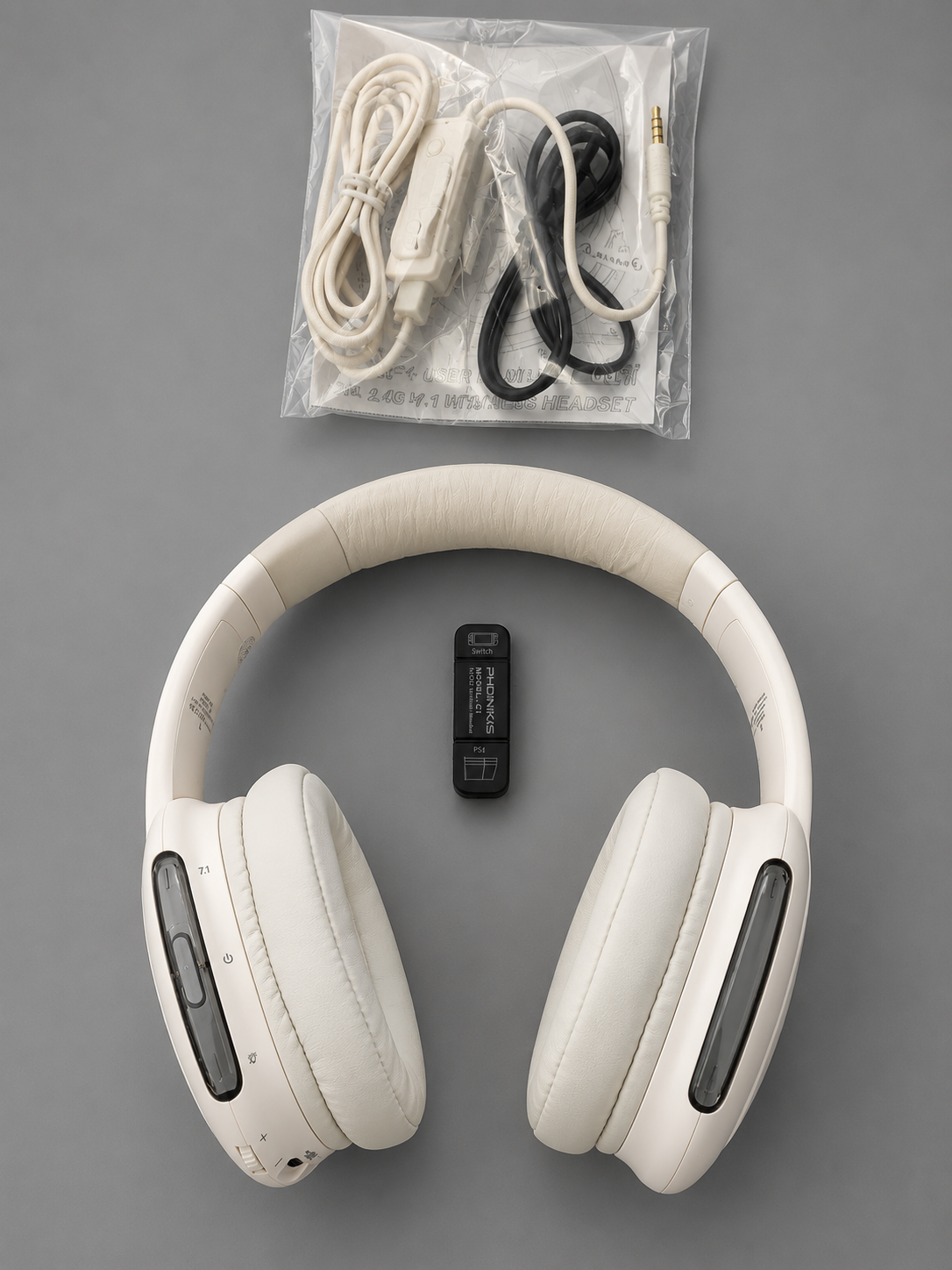 Q3 WIRELESS HEADSET FOR GAMING by PHOINKAS