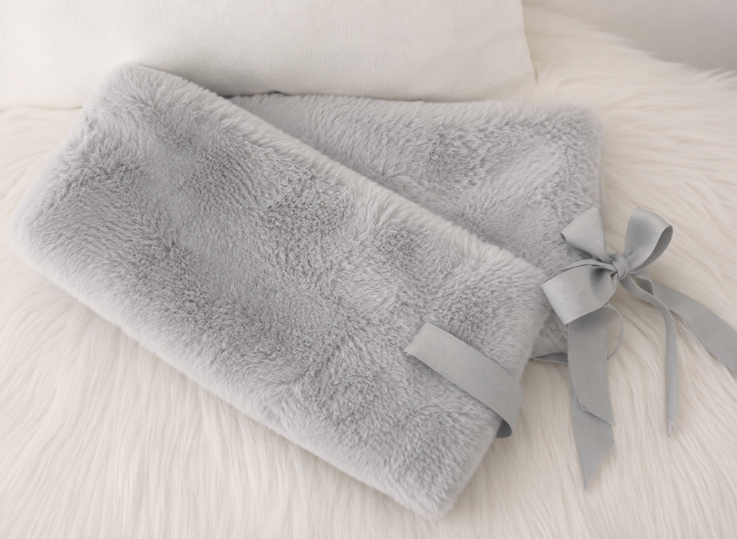THE COZY EDIT - Super soft Faux Fur Microwaveable Hottie Wrap