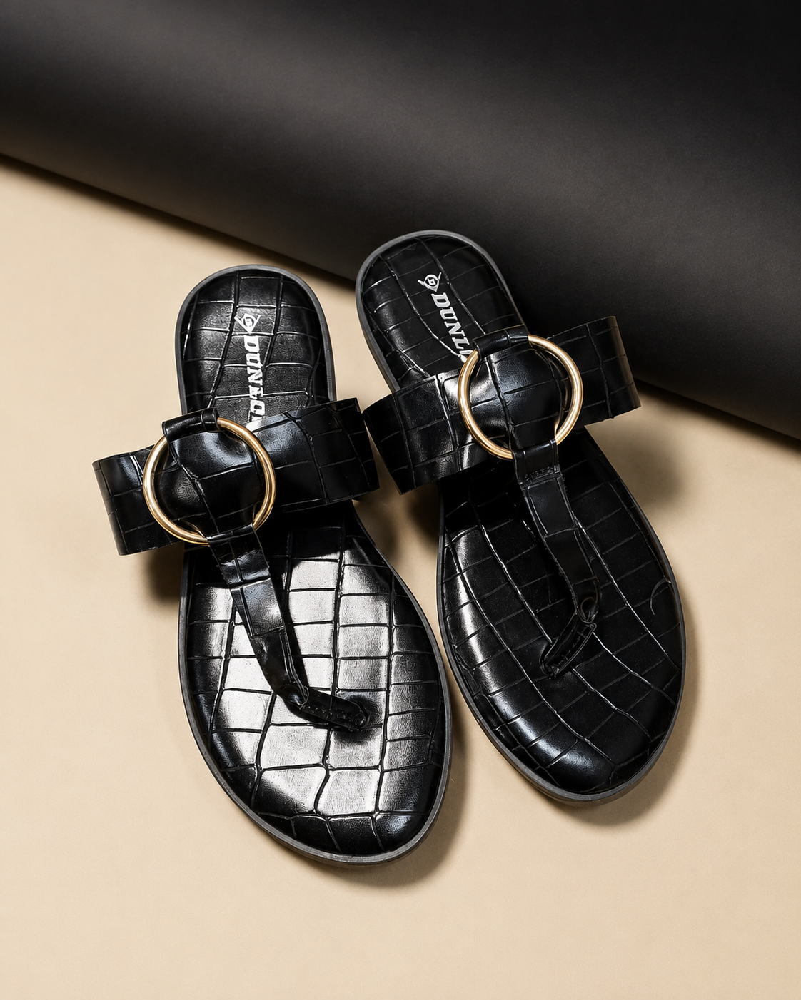 WOMEN FLATS- BLACK/CREAM- SIZE 5/7 -by Dunlop Kendal