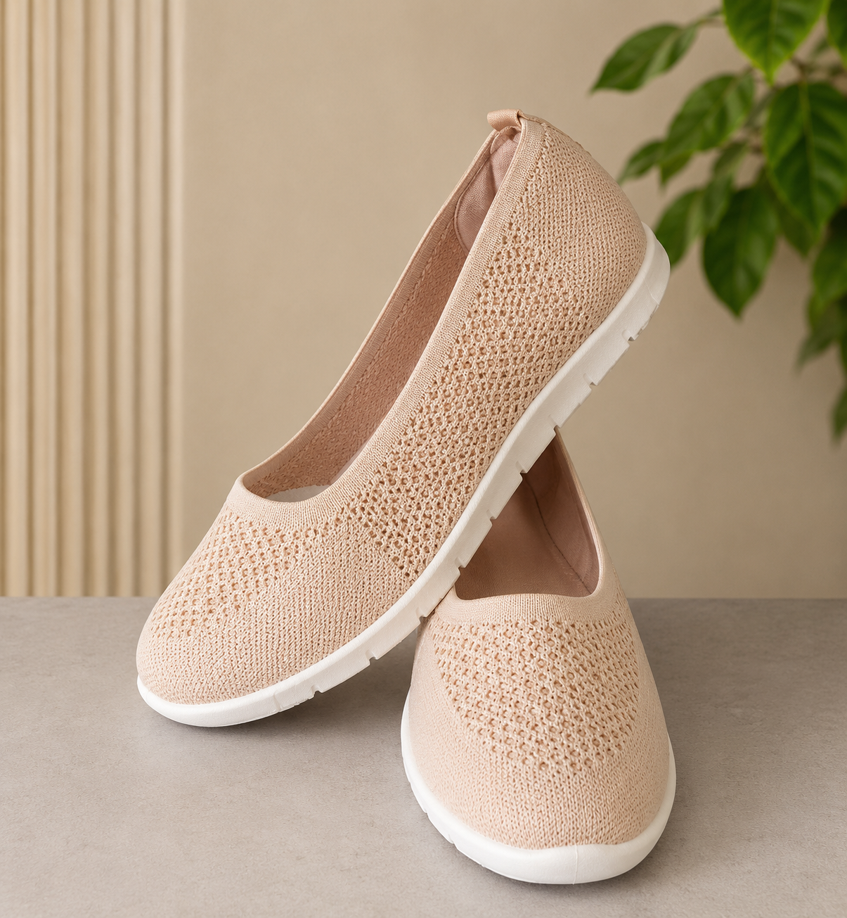 Women’s Lightweight Slip-On Knit Trainers – Breathable Casual Comfort Shoes Light Pink