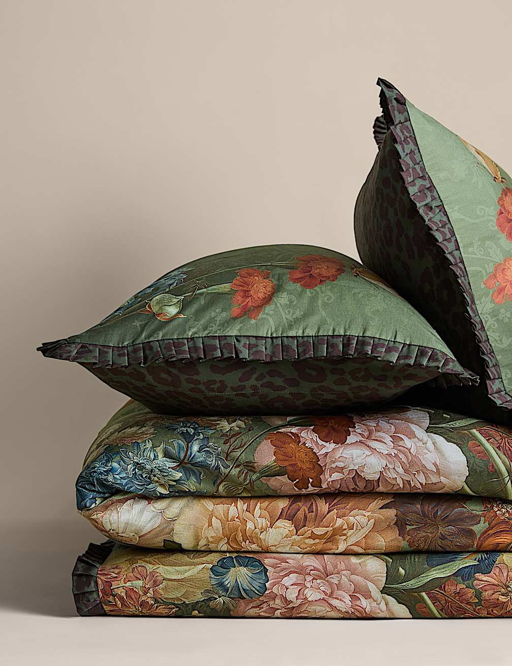 High Street Climbing Blooms Cotton Bedding Set – 300 Thread Count, Reversible Floral Design Double