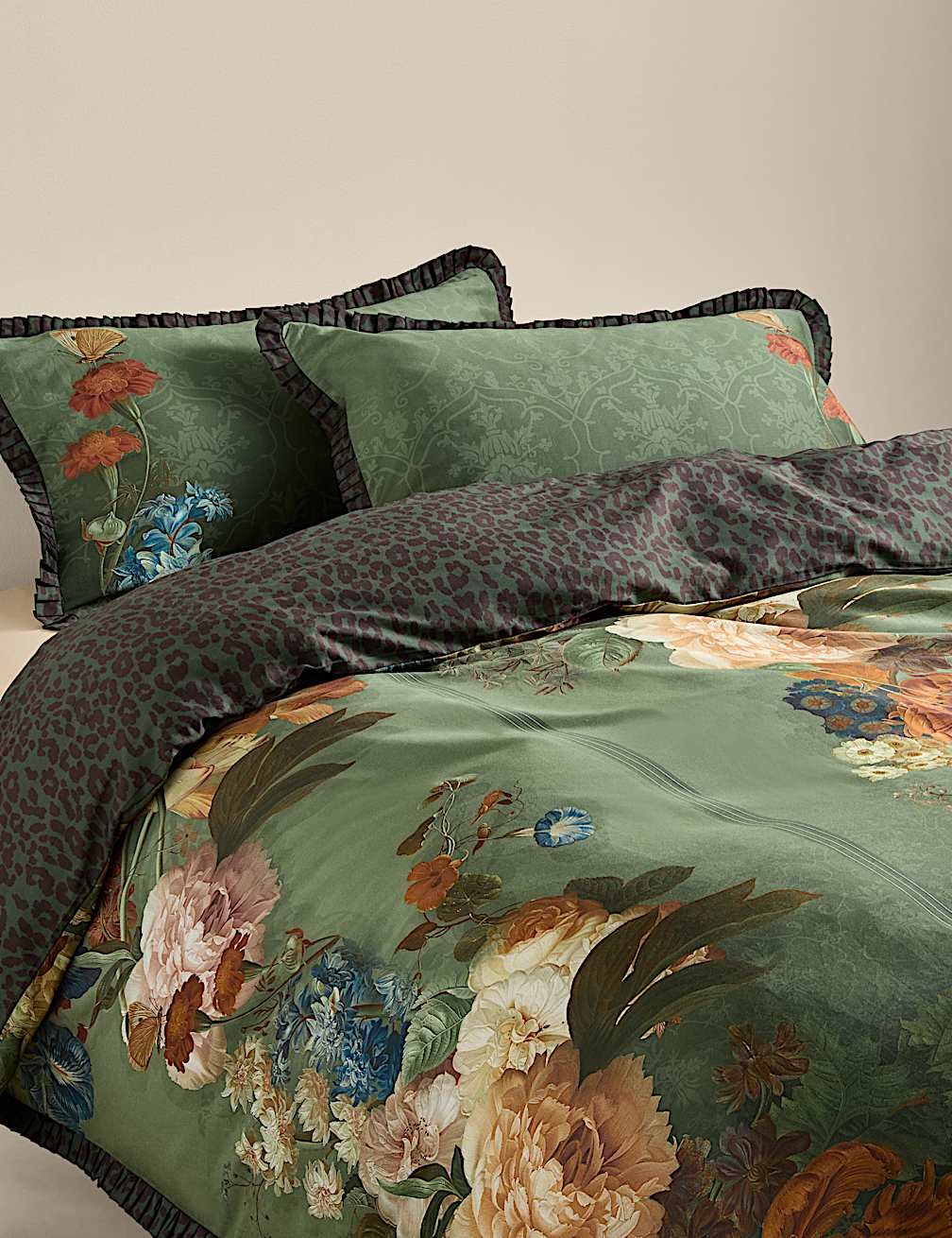 High Street Climbing Blooms Cotton Bedding Set – 300 Thread Count, Reversible Floral Design Double