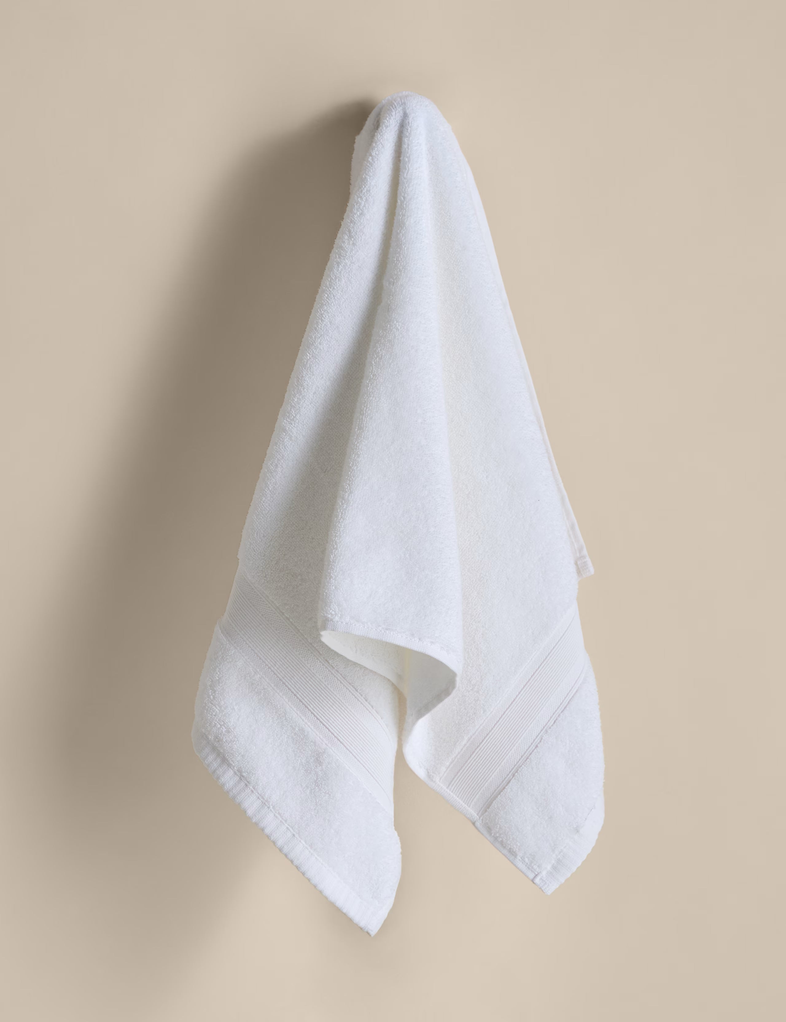 High Street Super Soft Pure Cotton Hand Towel – 40 x 60cm | 550 GSM Quick Dry & Absorbent